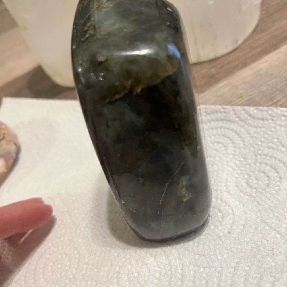 Iridescent Labradorite Stone - Picture 8 of 9